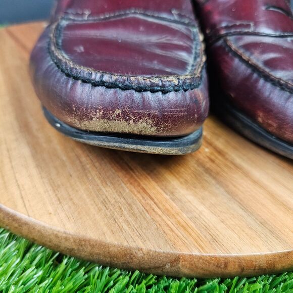 GH Bass Weejuns Logan Shoes Mens Size 9.5 D Burgundy Leather Penny Loafers